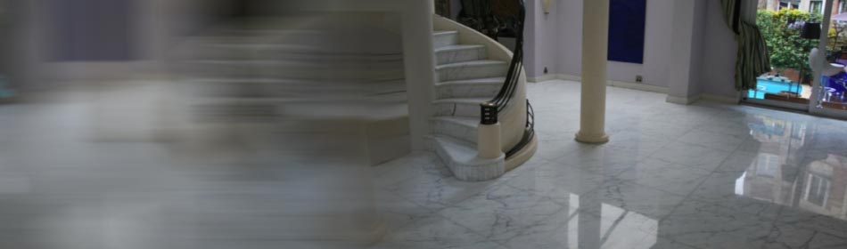 Enlèvement de revêtement - 
	L’enlèvement de revêtements fins ou épais peut s'avérer &. 
	L’enlèvement de revêtements fins ou épais peut s'avérer être un travail long et fastidieux lors d’une rénovation.
	Procotech propose une large gamme de technologies et développe également des solutions innovantes afin d’enlever:
	
	• Les dalles en béton
	• Tous types de carrelages et carreaux en céramiques
	• Les sols en résine (Epoxy, PUR...)
	• Les égalines, colles diverses
	• Le roofing
	• Tout autre type de revêtement attaché à un sol
	
	Procotech prend évidemment en charge l’évacuation des déchets, le nivellement, le nettoyage et la préparation de la surface pour l’application de votre nouveau revêtement (comme le béton poli, le granito, les revêtements en époxy, tapis, linoleum ou un nouveau sol carrelé) afin de faciliter au maximum votre organisation et celle des autres contracteurs.
. 3.1 Enlèvement de revêtement, 