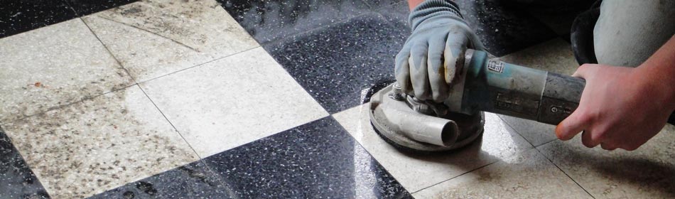 Enlèvement de revêtement - 
	L’enlèvement de revêtements fins ou épais peut s'avérer &. 
	L’enlèvement de revêtements fins ou épais peut s'avérer être un travail long et fastidieux lors d’une rénovation.
	Procotech propose une large gamme de technologies et développe également des solutions innovantes afin d’enlever:
	
	• Les dalles en béton
	• Tous types de carrelages et carreaux en céramiques
	• Les sols en résine (Epoxy, PUR...)
	• Les égalines, colles diverses
	• Le roofing
	• Tout autre type de revêtement attaché à un sol
	
	Procotech prend évidemment en charge l’évacuation des déchets, le nivellement, le nettoyage et la préparation de la surface pour l’application de votre nouveau revêtement (comme le béton poli, le granito, les revêtements en époxy, tapis, linoleum ou un nouveau sol carrelé) afin de faciliter au maximum votre organisation et celle des autres contracteurs.
. 3.1 Enlèvement de revêtement, 